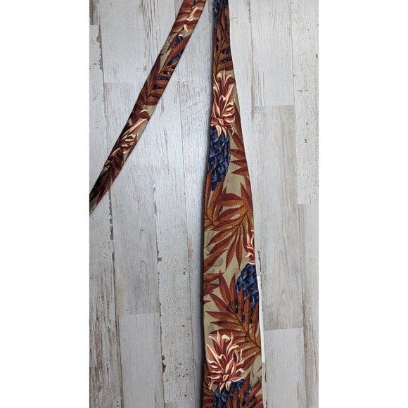 Bugatti Men's Italian Silk Tie Floral Tropical Hawaiian Beach Made In USA - Picture 4 of 7